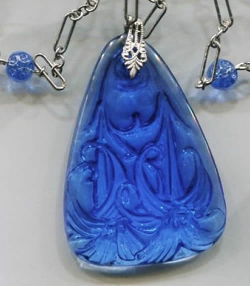 Fake Rene Lalique Pedndant In Blue Glass With Blue Beads Being A Close Copy of the Lys R. Lalique Pendant