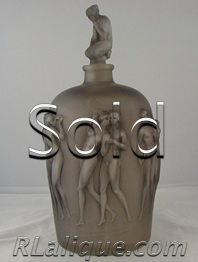 R Lalique Vase Douze Figurines Avec Bouchon Figurine