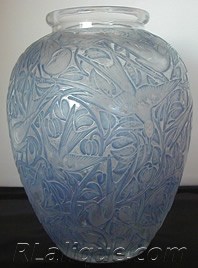 R Lalique Vase Martin Pecheurs