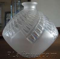 R Lalique Vase Montargis