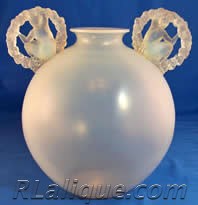 R.Lalique Ronsard Opalescent Vase