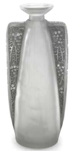 Rene Lalique Decanter Orielles Gravees