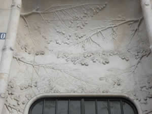 Lalique House In Paris: Relief Detail on Wall Above Lalique Doors