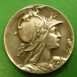 RL-LR Signature On Medallion With Helmeted Female